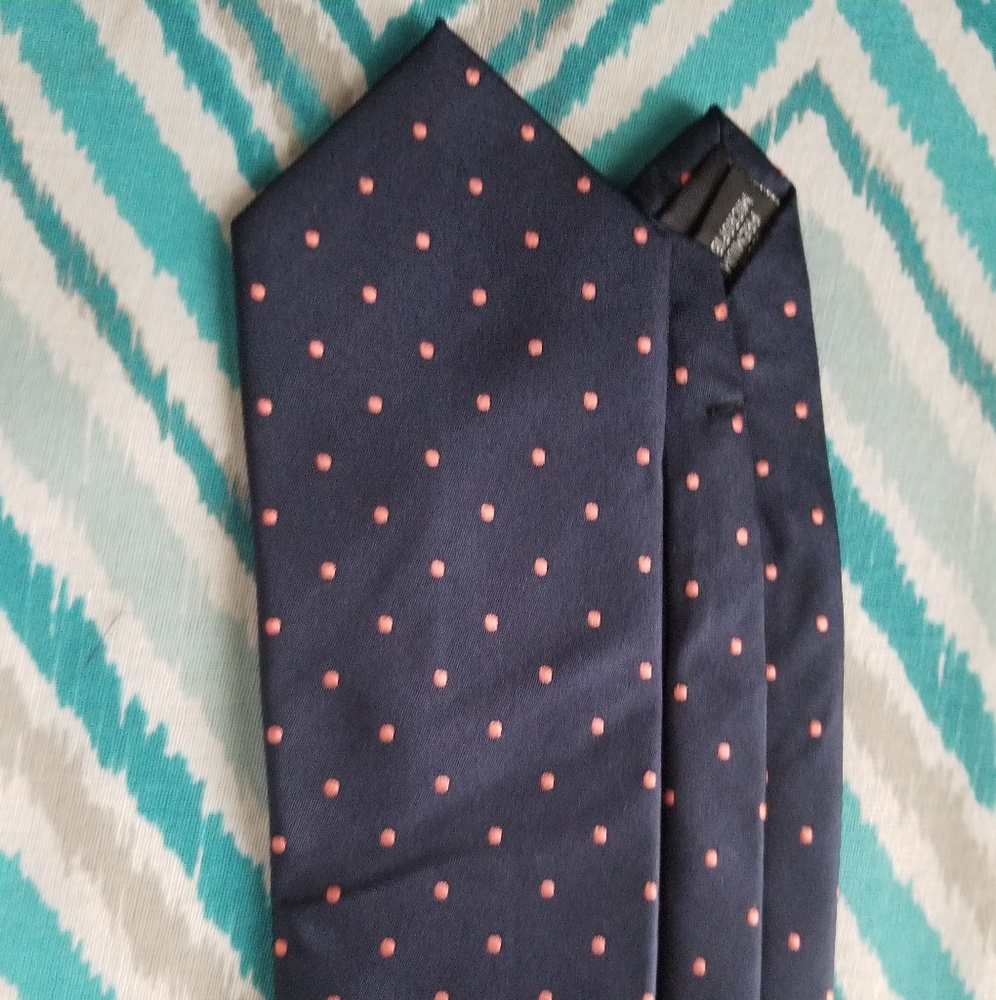 Blue/Pink Polka Dots Tie
